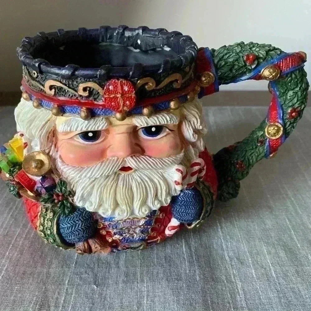 Danson decor holiday mugs. 2/$30